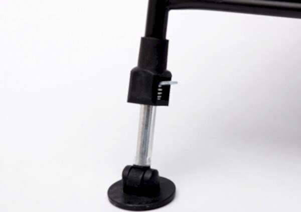 Prologic Avenger Relax Camo Chair W/Armrests&Covers 140 KG